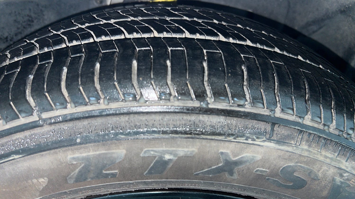 Used 2021 Ford EcoSport Thunder Edition Petrol Petrol Manual tyres RIGHT FRONT TYRE TREAD VIEW