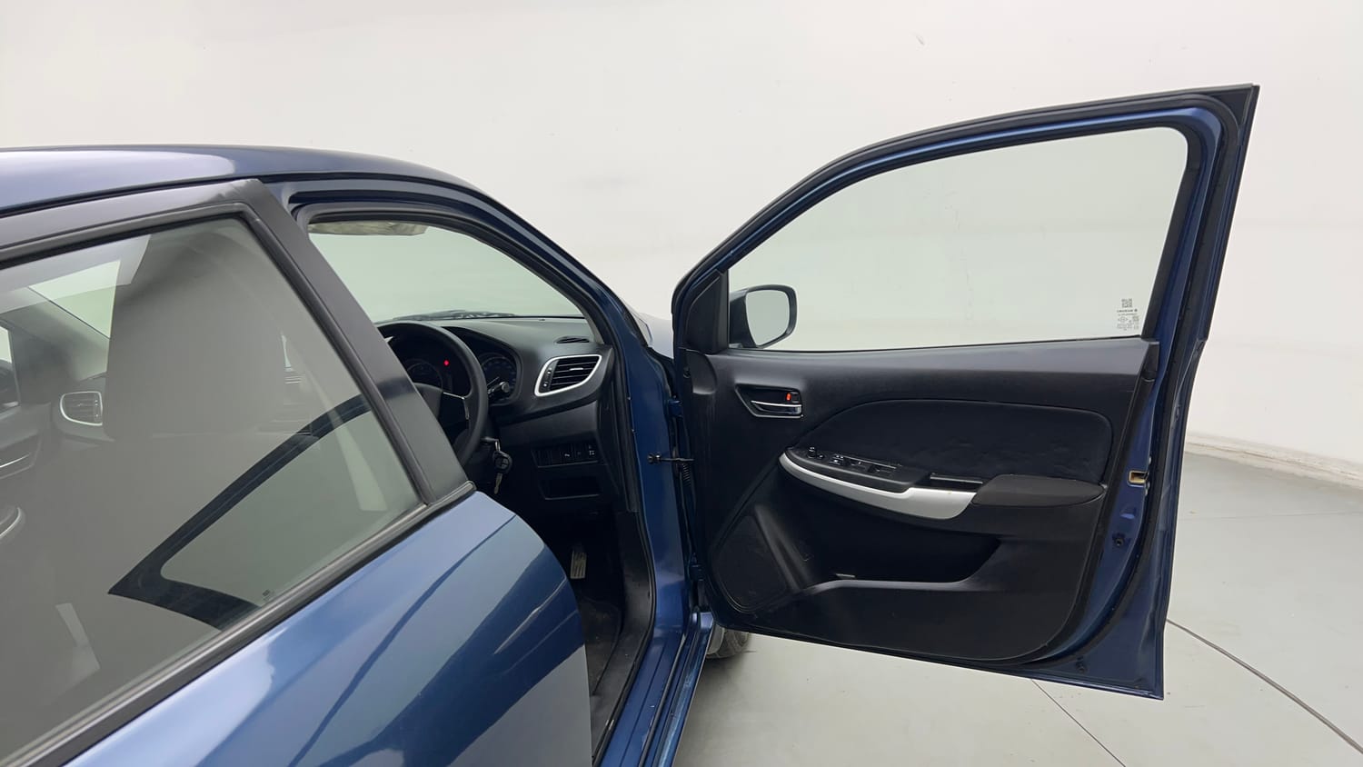 Used 2017 Maruti Suzuki Baleno Delta 1.2 Petrol Manual interior RIGHT FRONT DOOR OPEN VIEW