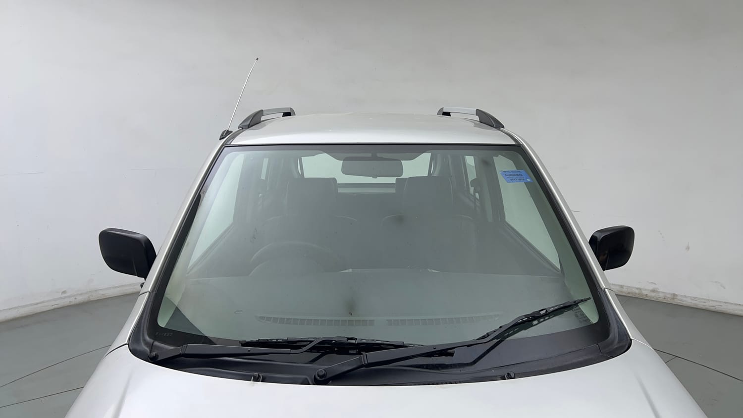 Used 2015 Maruti Suzuki Wagon R LXI Petrol Manual exterior FRONT WINDSHIELD VIEW