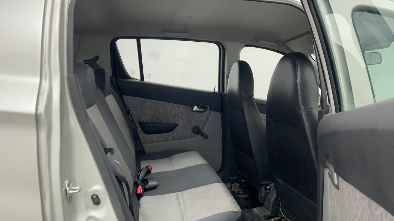 Used 2017 Maruti Suzuki Alto 800 LXi Petrol Manual interior RIGHT SIDE REAR DOOR CABIN VIEW