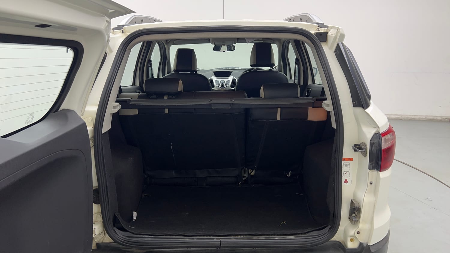 Used 2014 Ford EcoSport Titanium 1.5 Ti-VCT Petrol Manual interior DICKY INSIDE VIEW