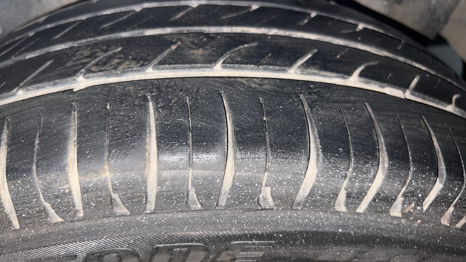 Used 2017 Maruti Suzuki Ciaz Zeta 1.3 Hybrid Diesel Manual tyres LEFT REAR TYRE TREAD VIEW