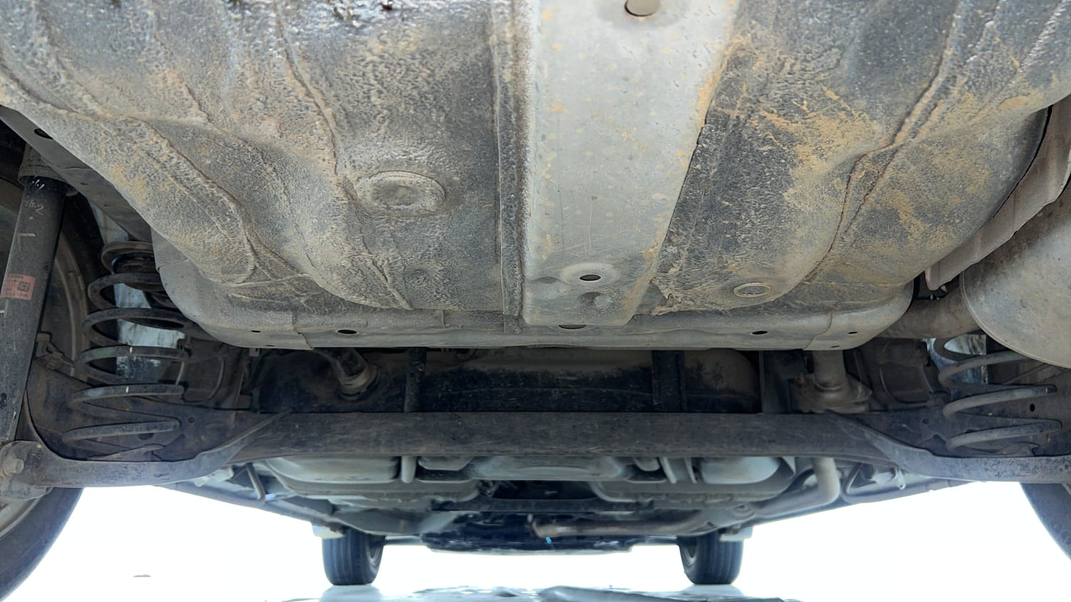 Used 2019 Honda City V Petrol Petrol Manual extra REAR UNDERBODY VIEW (TAKEN FROM REAR)