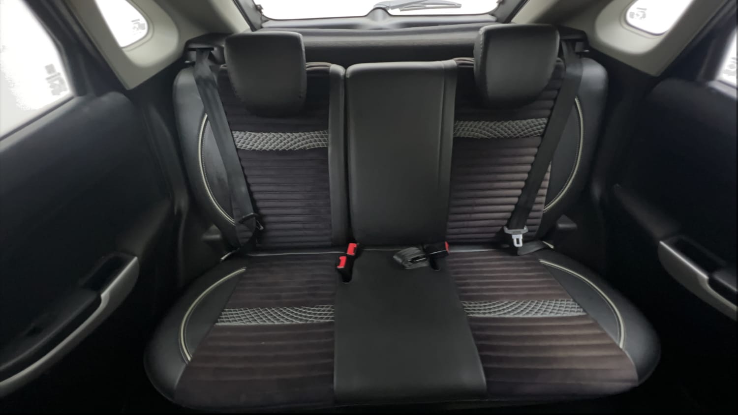 Used 2018 Maruti Suzuki Baleno Delta 1.2 Petrol Manual interior REAR SEAT CONDITION VIEW