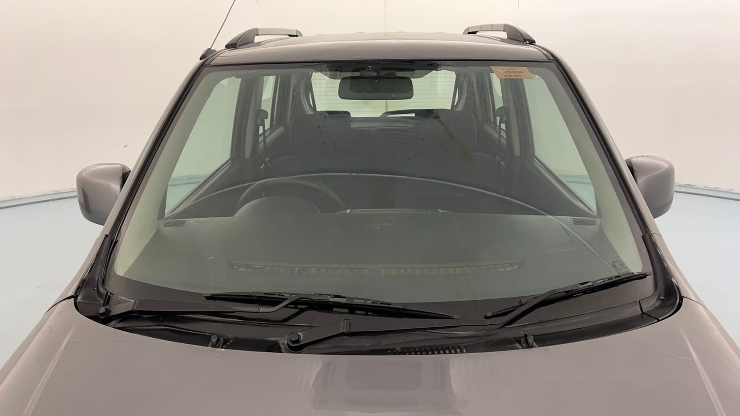 Used 2012 Maruti Suzuki Wagon R 1.0 VXi Petrol Manual exterior FRONT WINDSHIELD VIEW