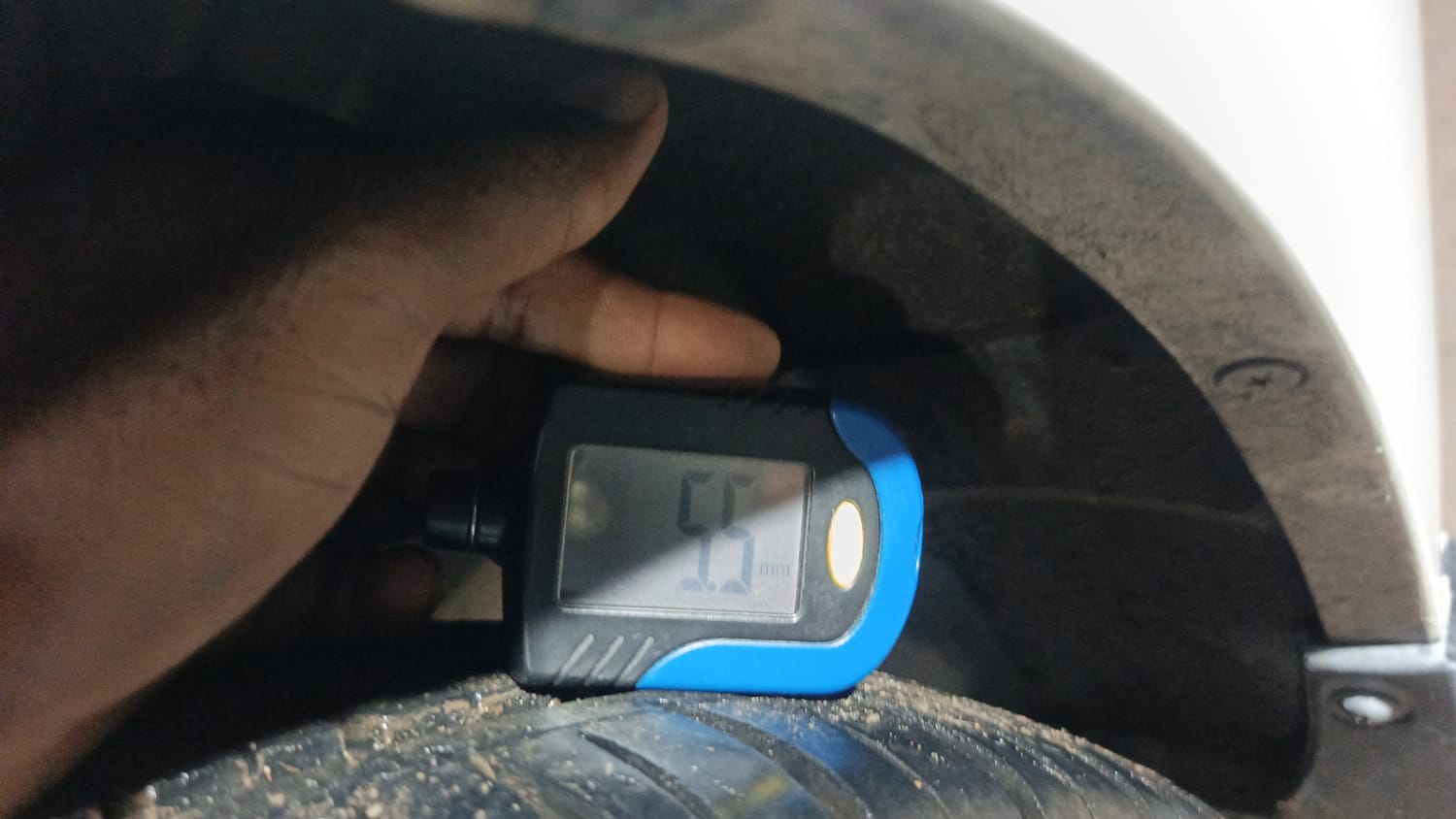 Used 2013 Honda Amaze 1.2 VX AT i-VTEC Petrol Automatic tyres LEFT REAR TYRE TREAD VIEW