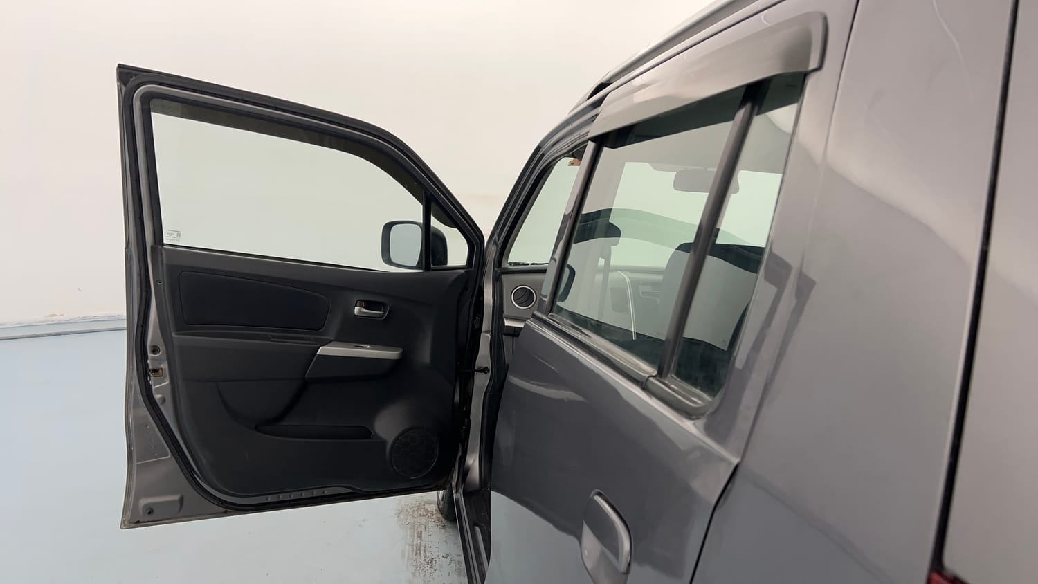 Used 2012 Maruti Suzuki Wagon R 1.0 VXi Petrol Manual interior LEFT FRONT DOOR OPEN VIEW