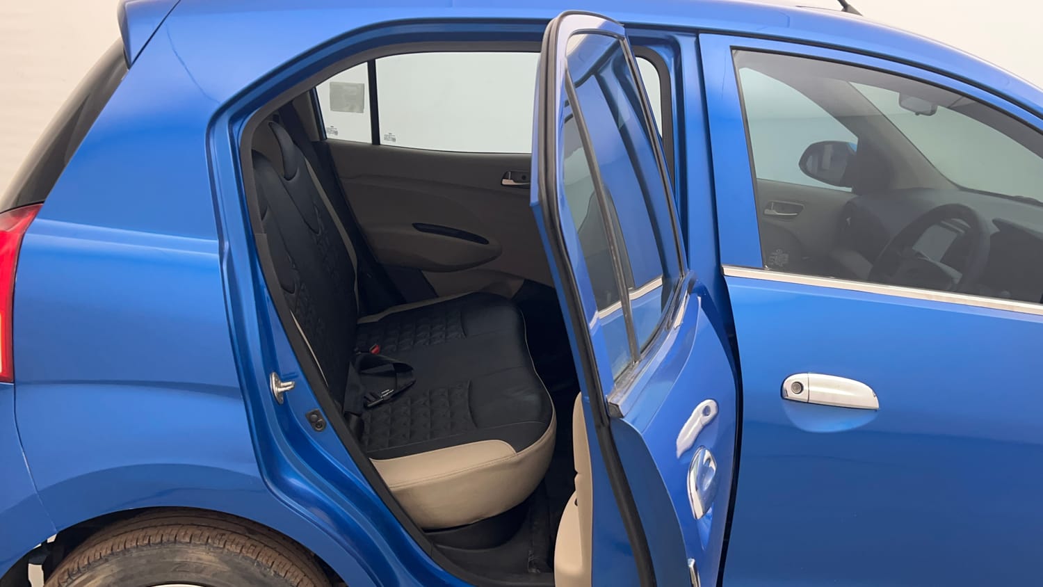 Used 2019 Hyundai Santro Sportz AMT Petrol Automatic interior RIGHT SIDE REAR DOOR CABIN VIEW