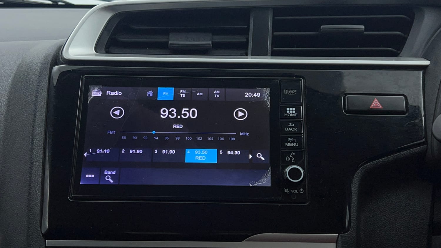 Used 2017 Honda WR-V VX MT Petrol Petrol Manual top_features Touch screen infotainment system