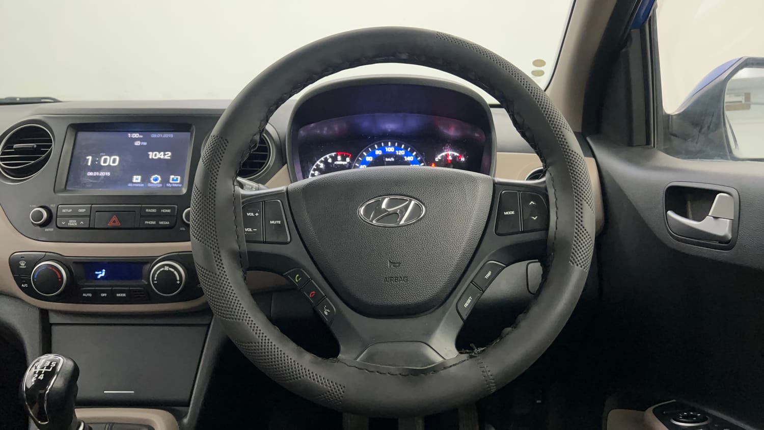 Used 2019 Hyundai Xcent SX (O)CRDi Diesel Manual interior STEERING VIEW