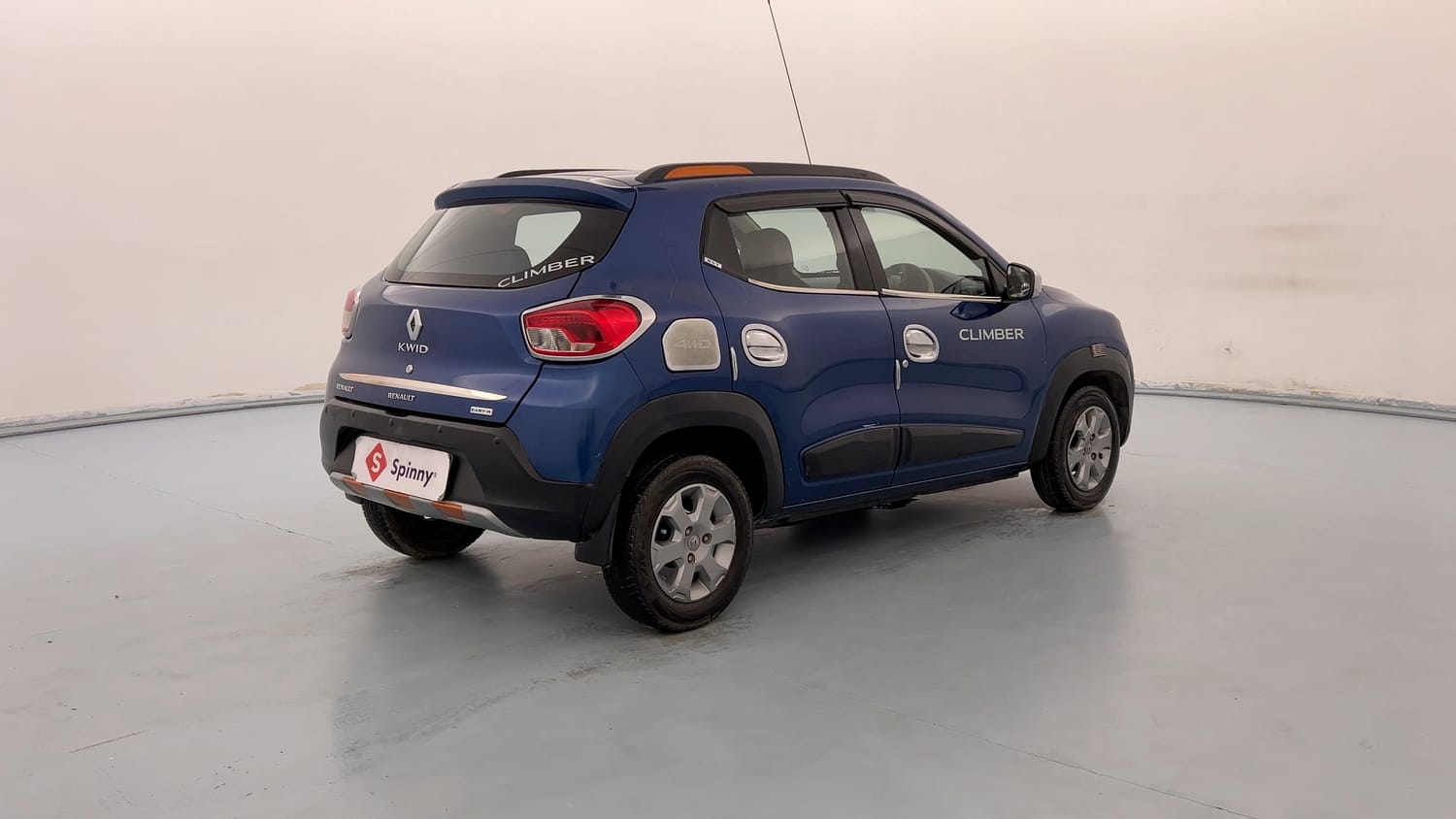 Used 2017 Renault Kwid CLIMBER 1.0 AMT Petrol Automatic exterior RIGHT REAR CORNER VIEW
