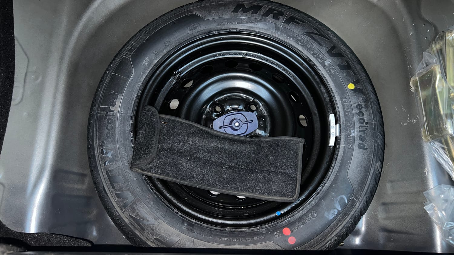 Used 2024 Maruti Suzuki Wagon R VXI 1.0 Petrol Manual tyres SPARE TYRE VIEW