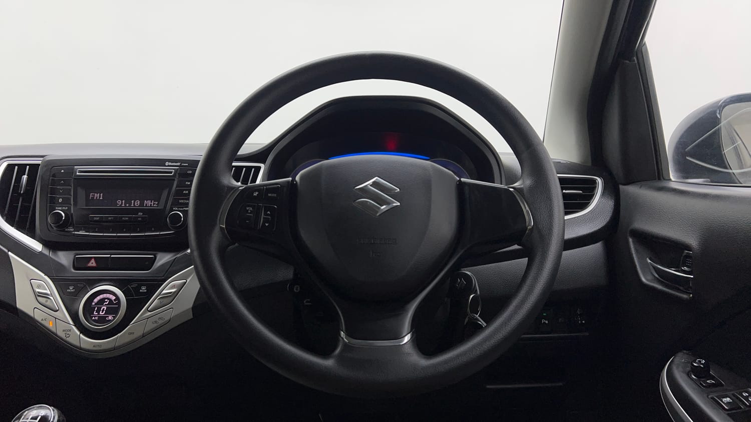 Used 2017 Maruti Suzuki Baleno Delta 1.2 Petrol Manual interior STEERING VIEW