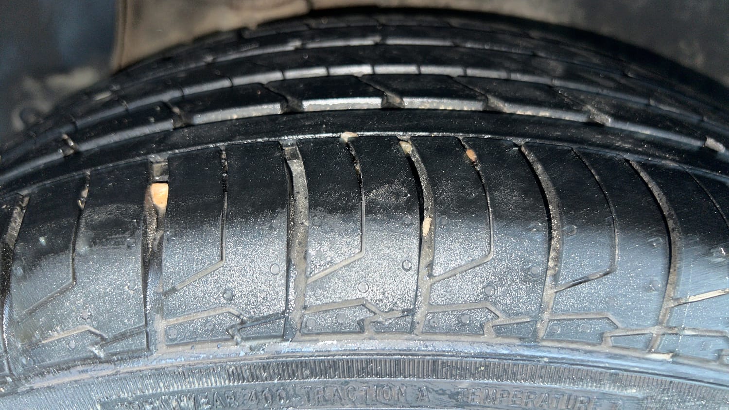 Used 2018 Hyundai Creta SX 1.6 AT CRDi Diesel Automatic tyres RIGHT REAR TYRE TREAD VIEW