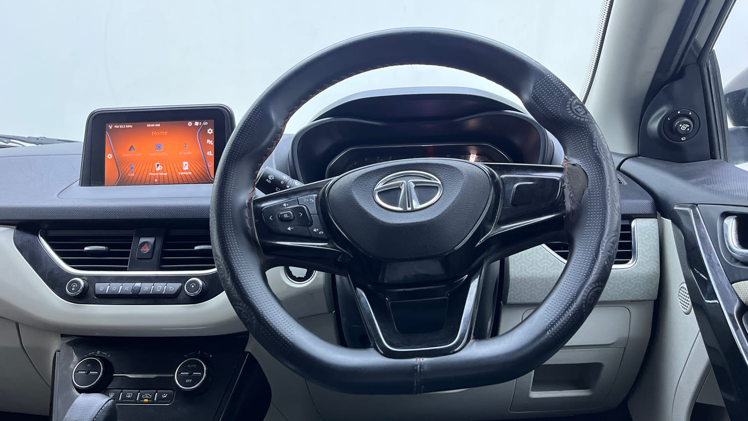 Used 2020 Tata Nexon XZA Plus Petrol Automatic interior STEERING VIEW