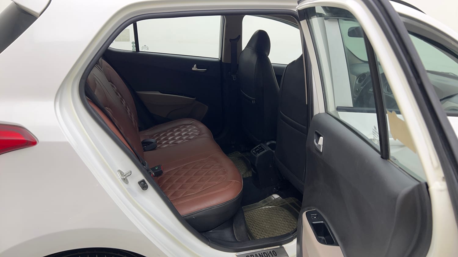 Used 2018 Hyundai Grand i10 Sportz 1.2 Kappa VTVT Petrol Manual interior RIGHT SIDE REAR DOOR CABIN VIEW
