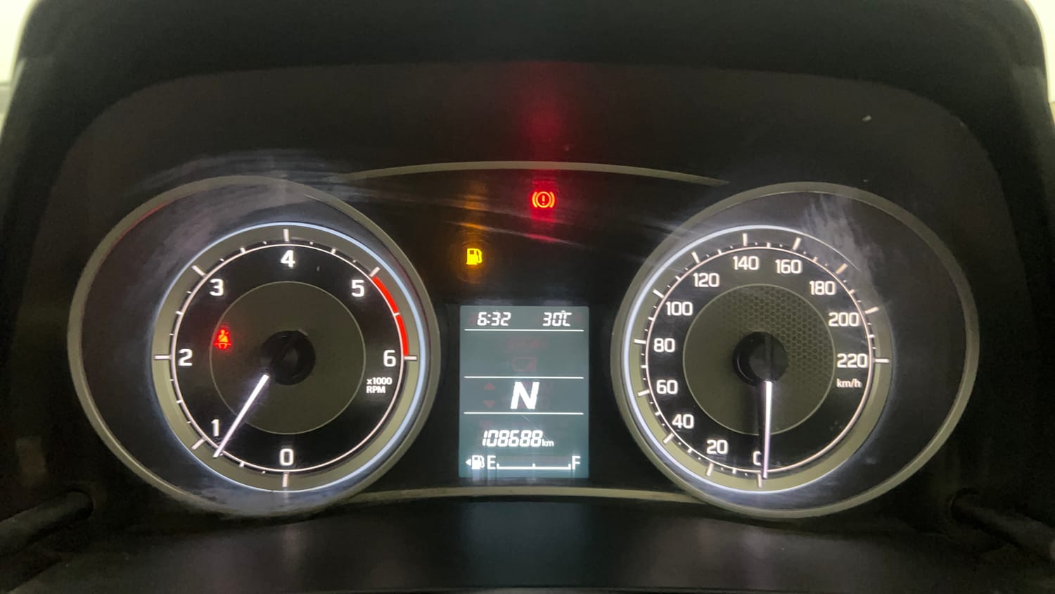 Used 2018 Maruti Suzuki Dzire ZDi Plus AMT Diesel Automatic interior CLUSTERMETER VIEW