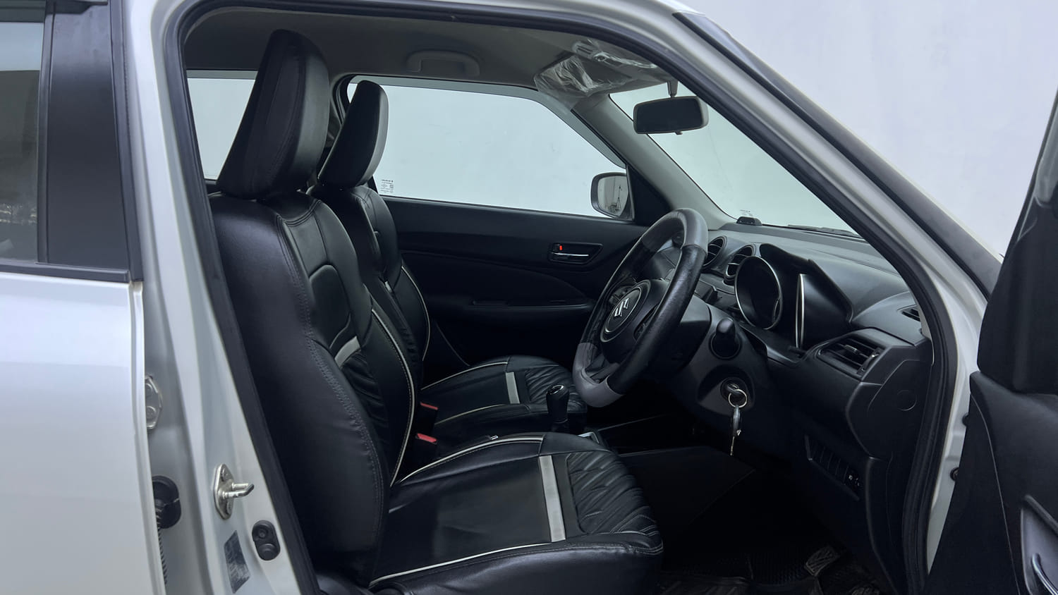 Used 2019 Maruti Suzuki Swift VDi Diesel Manual interior RIGHT SIDE FRONT DOOR CABIN VIEW