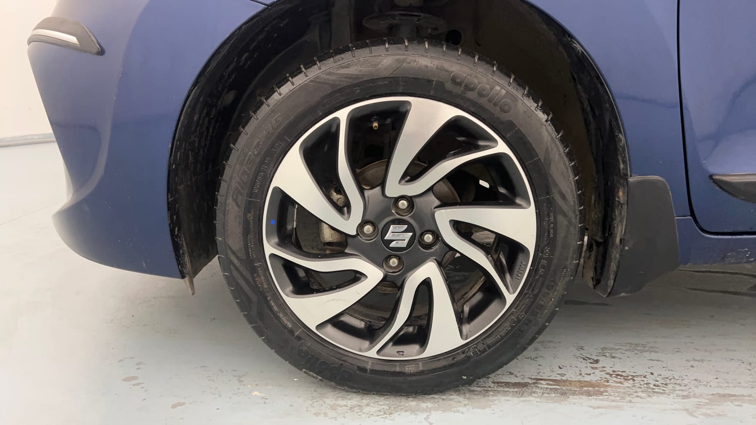 Used 2021 Maruti Suzuki Baleno Zeta Petrol Manual tyres LEFT FRONT TYRE RIM VIEW