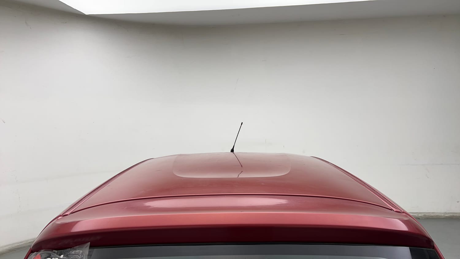 Used 2016 Renault Kwid RXT Petrol Manual exterior EXTERIOR ROOF VIEW