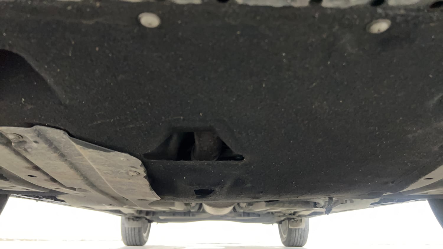 Used 2024 Maruti Suzuki Fronx Alpha 1.0L Turbo MT Petrol Manual extra FRONT LEFT UNDERBODY VIEW