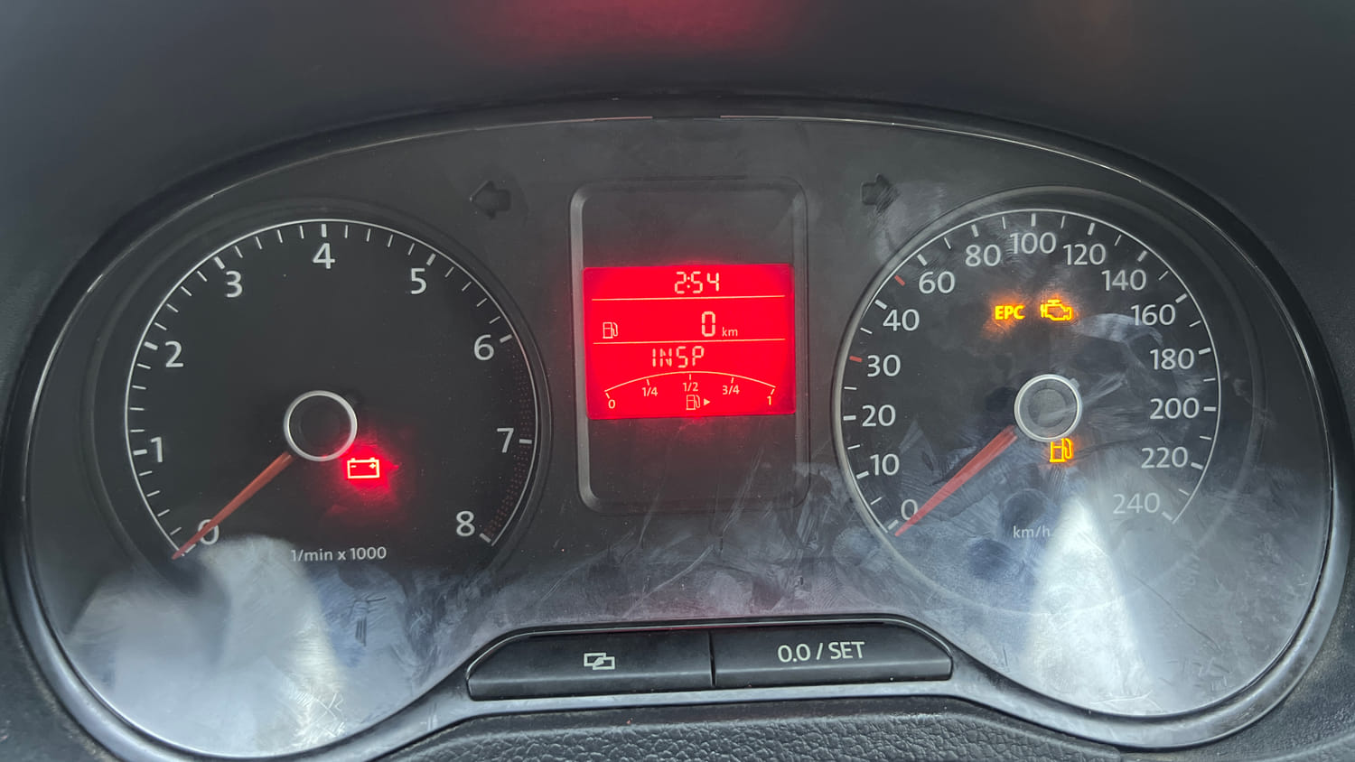 Used 2013 Volkswagen Polo Highline1.2L (P) Petrol Manual interior CLUSTERMETER VIEW