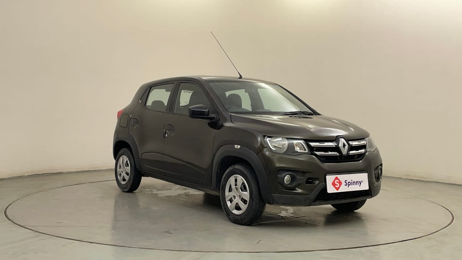 Used 2018 Renault Kwid 1.0 RXT AMT Petrol Automatic exterior RIGHT FRONT CORNER VIEW