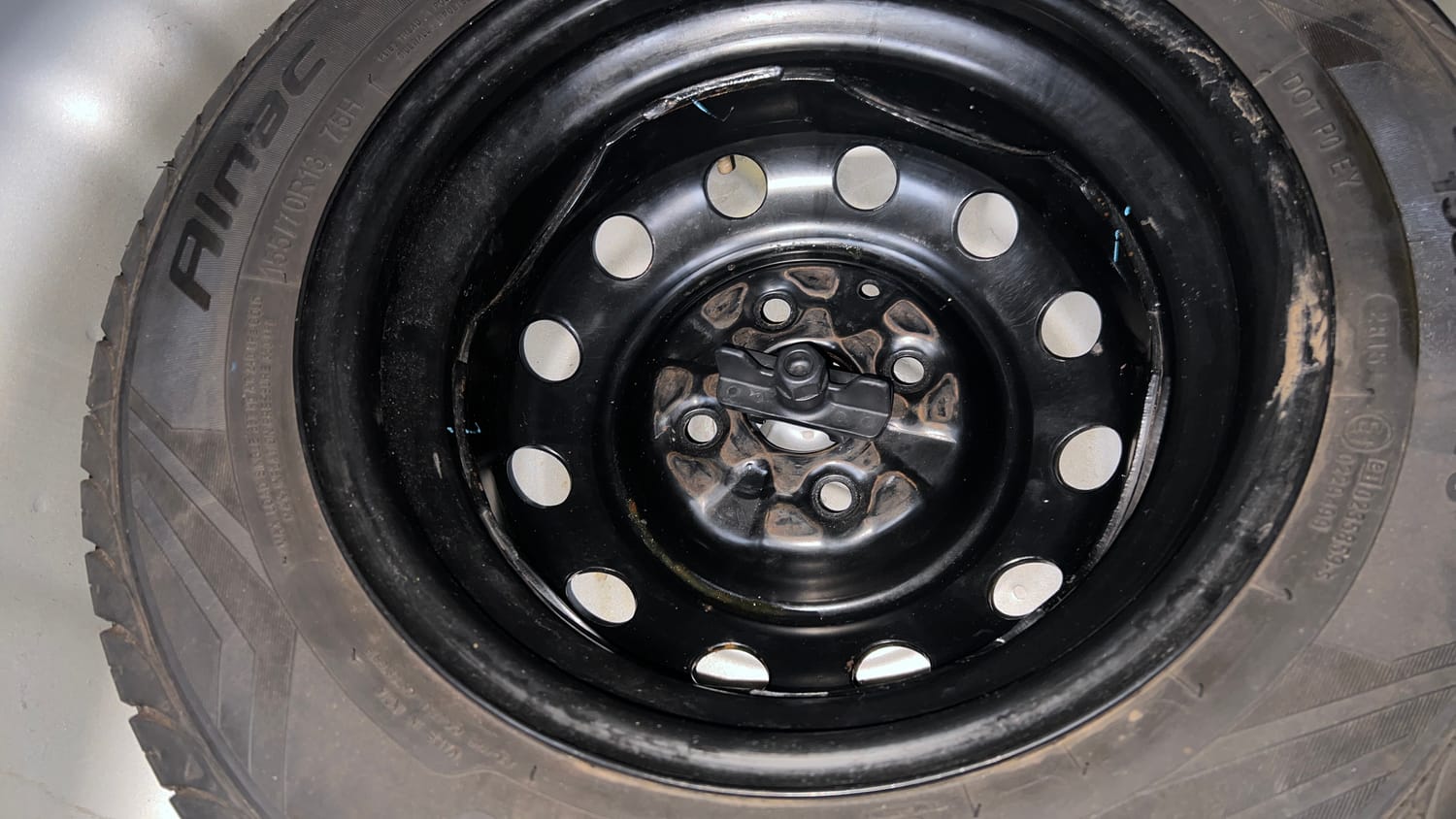 Used 2015 Hyundai Eon Magna + Petrol Manual tyres SPARE TYRE VIEW
