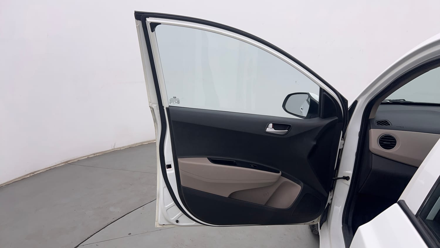 Used 2019 Hyundai Grand i10 Sportz 1.2 Kappa VTVT Petrol Manual interior LEFT FRONT DOOR OPEN VIEW