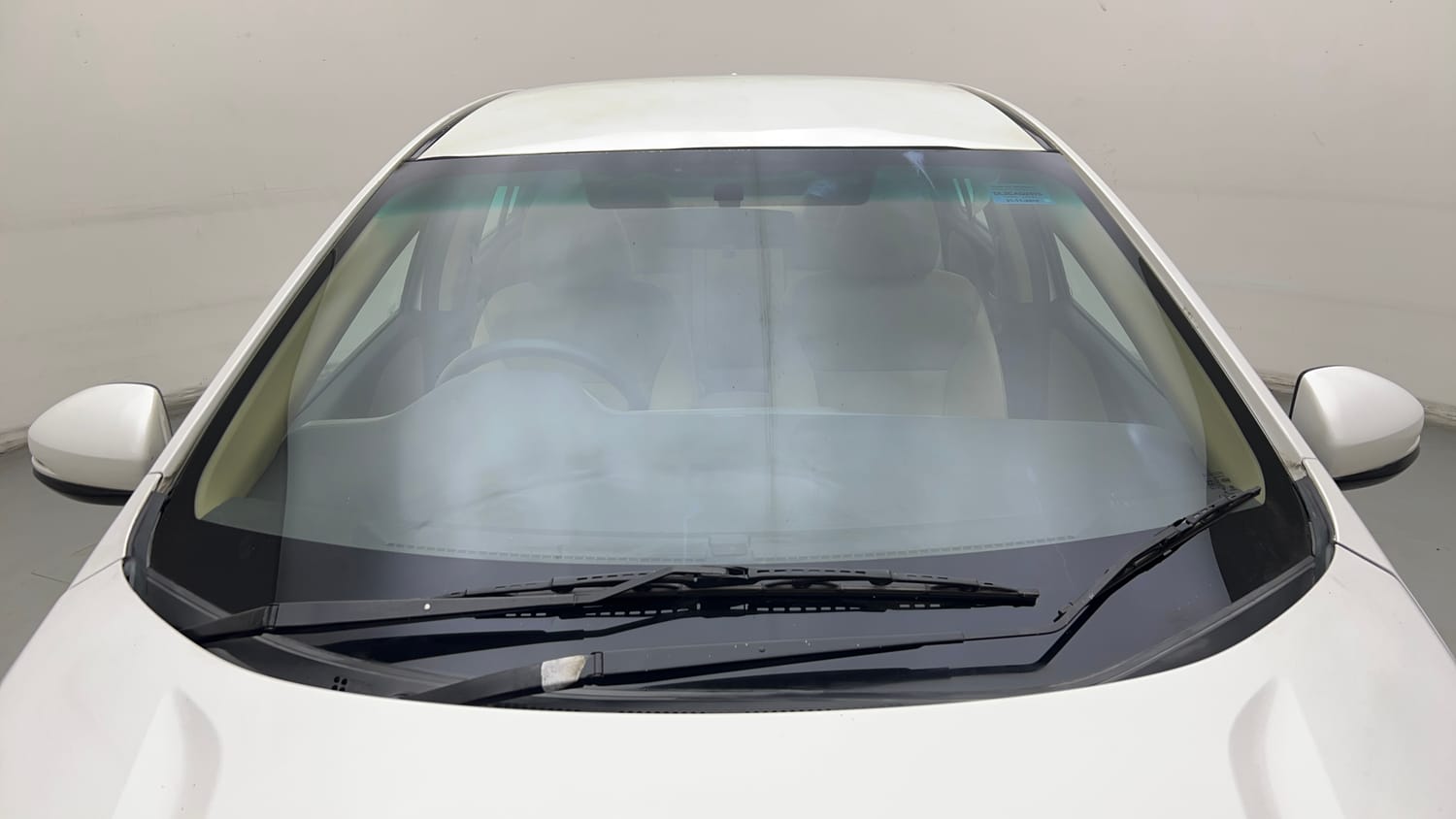 Used 2015 Honda City V Petrol Manual exterior FRONT WINDSHIELD VIEW