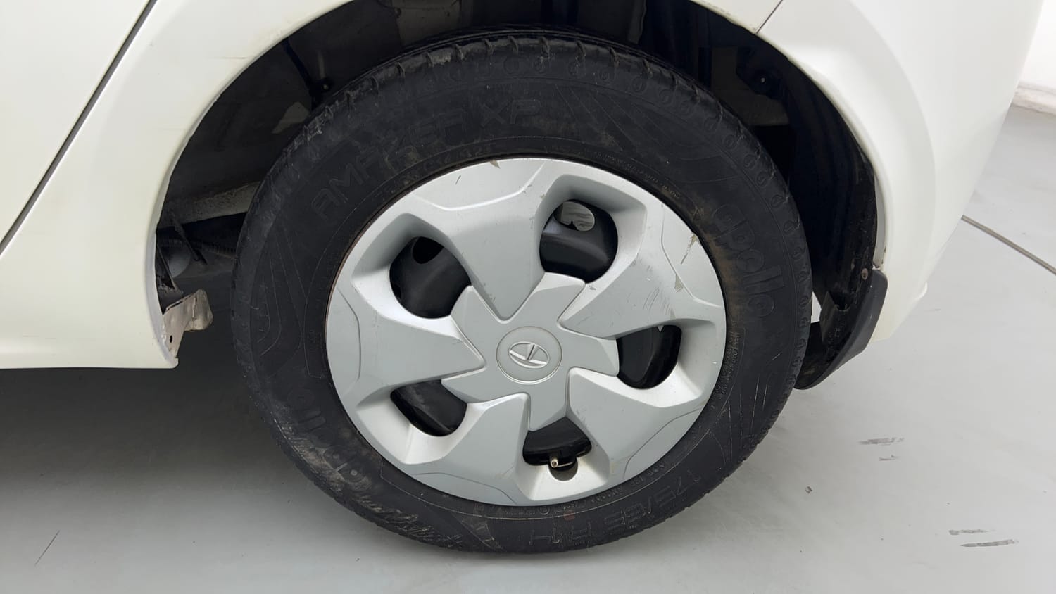 Used 2021 Tata Tiago XT CNG (Outside Fitted) Cng Manual tyres LEFT REAR TYRE RIM VIEW