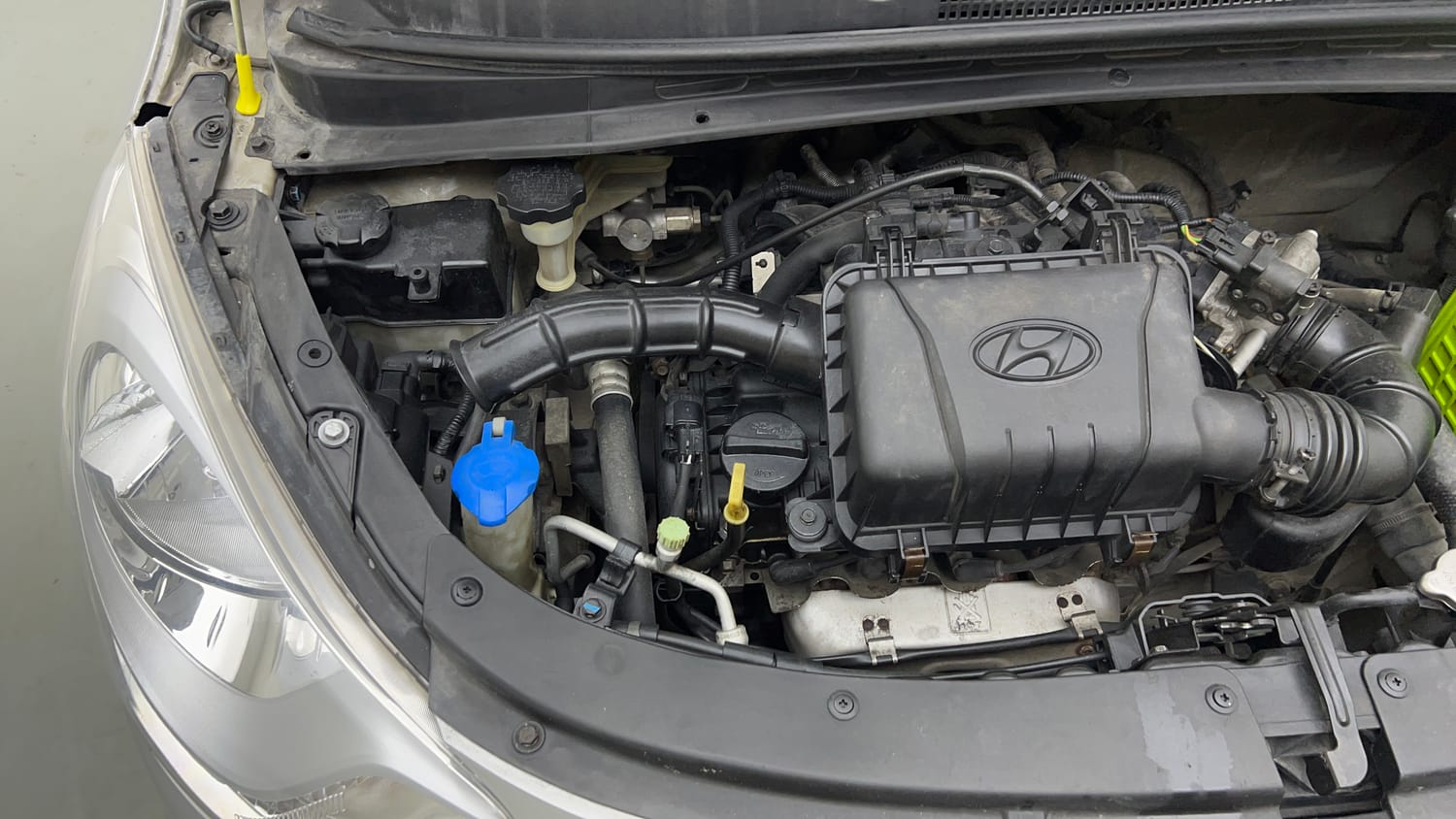 Used 2014 Hyundai i10 Sportz 1.1 iRDE2 Petrol Manual engine ENGINE RIGHT SIDE VIEW
