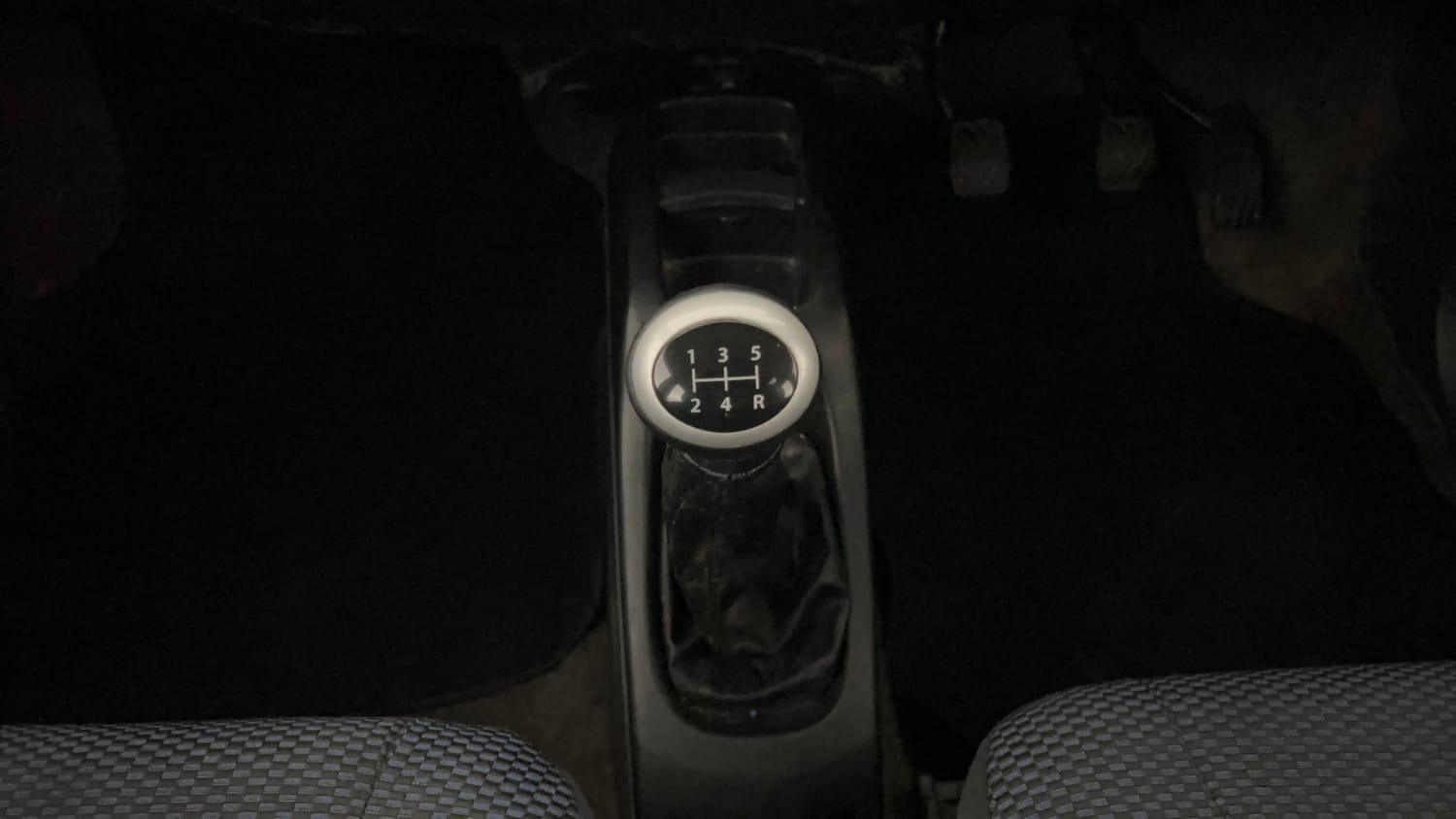 Used 2012 Maruti Suzuki Wagon R 1.0 VXi Petrol Manual interior GEAR  KNOB VIEW