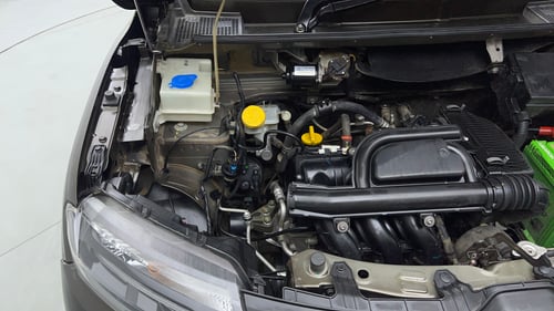 Used 2020 Renault Kwid RXT 1.0 Opt Petrol Manual engine ENGINE RIGHT SIDE VIEW