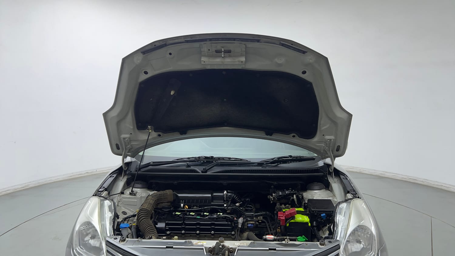Used 2018 Maruti Suzuki Baleno Delta 1.2 Petrol Manual engine ENGINE & BONNET OPEN FRONT VIEW