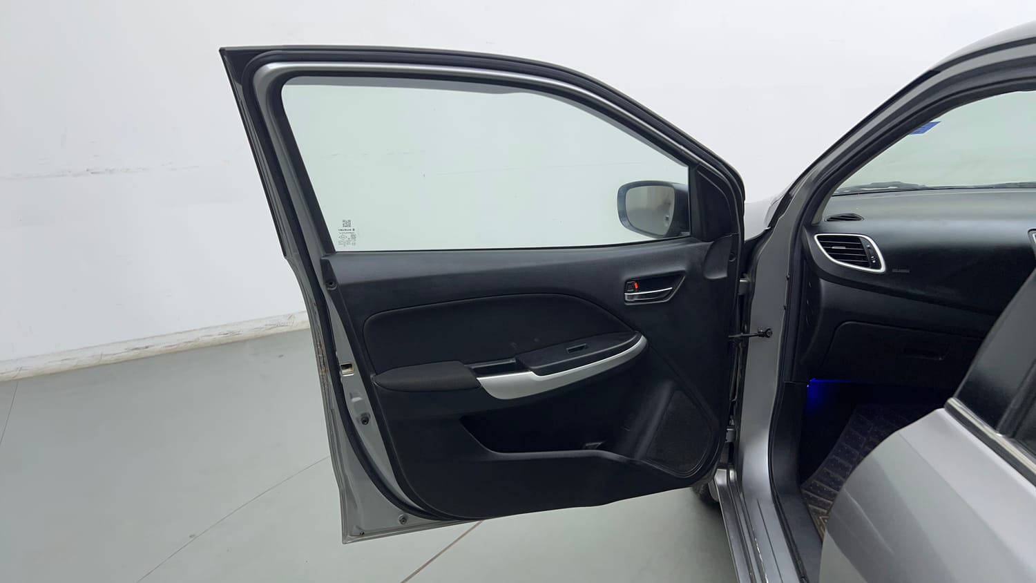 Used 2018 Maruti Suzuki Baleno Delta 1.2 Petrol Manual interior LEFT FRONT DOOR OPEN VIEW