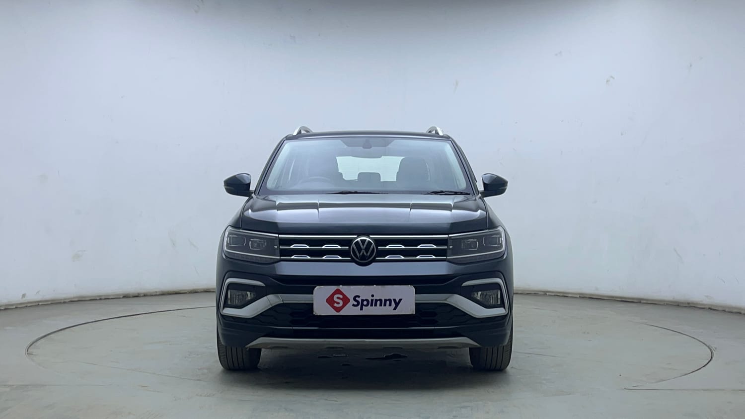 Used 2023 Volkswagen Taigun Topline 1.0 TSI MT Petrol Manual exterior FRONT VIEW