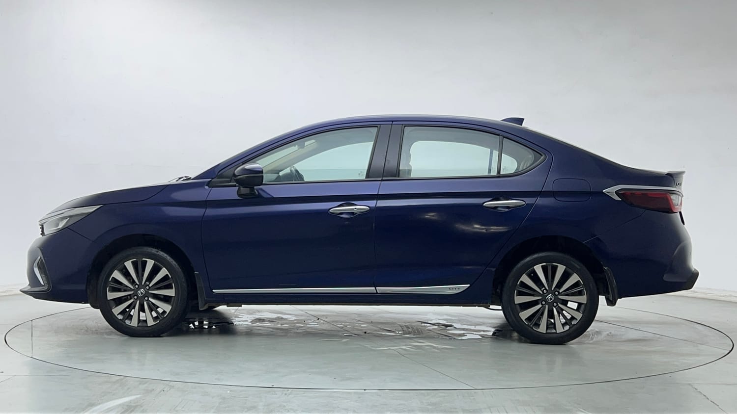 Used 2023 Honda City ZX Petrol MT Petrol Manual exterior LEFT SIDE VIEW