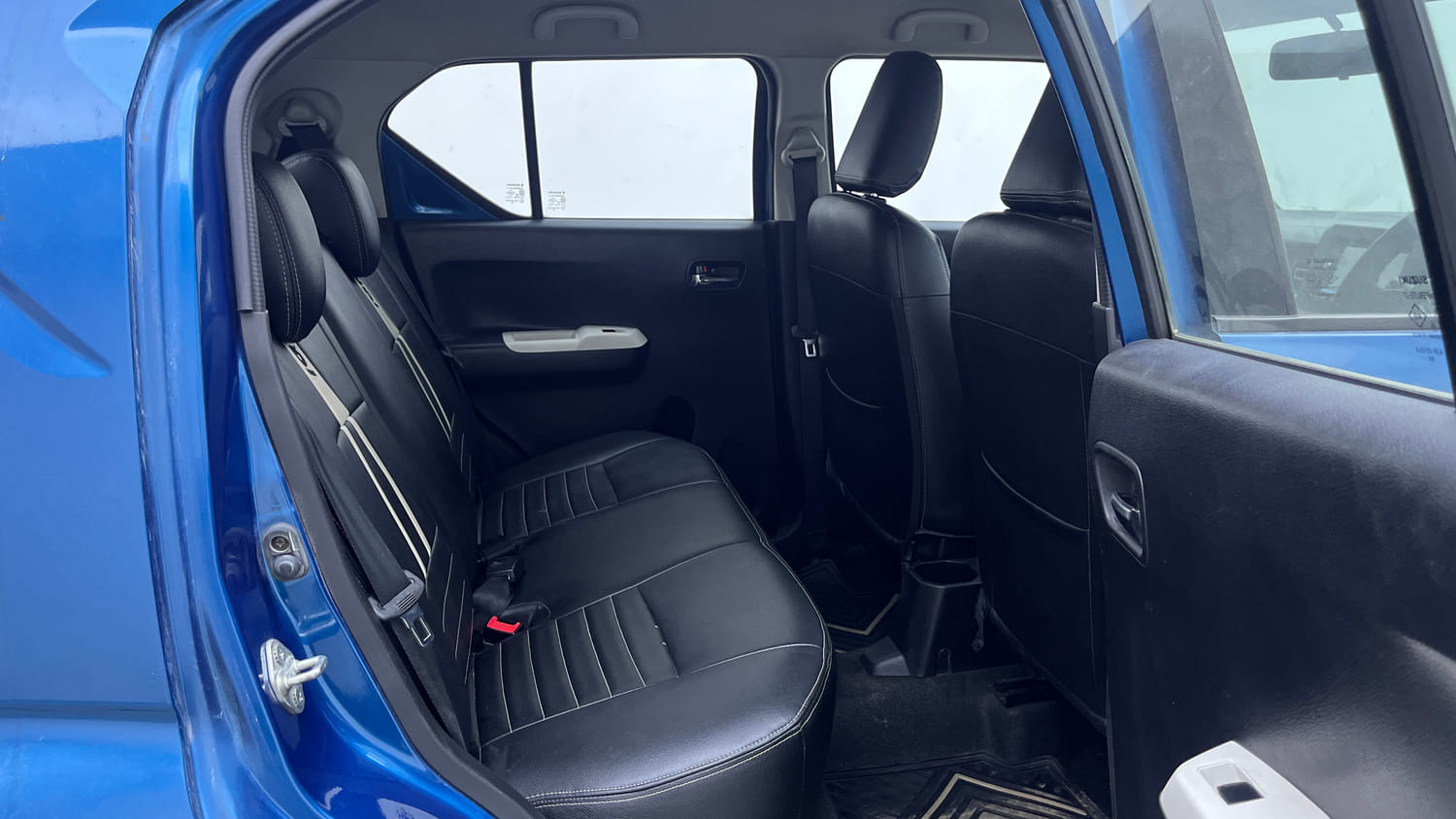 Used 2018 Maruti Suzuki Ignis Zeta 1.2 AMT Petrol Automatic interior RIGHT SIDE REAR DOOR CABIN VIEW