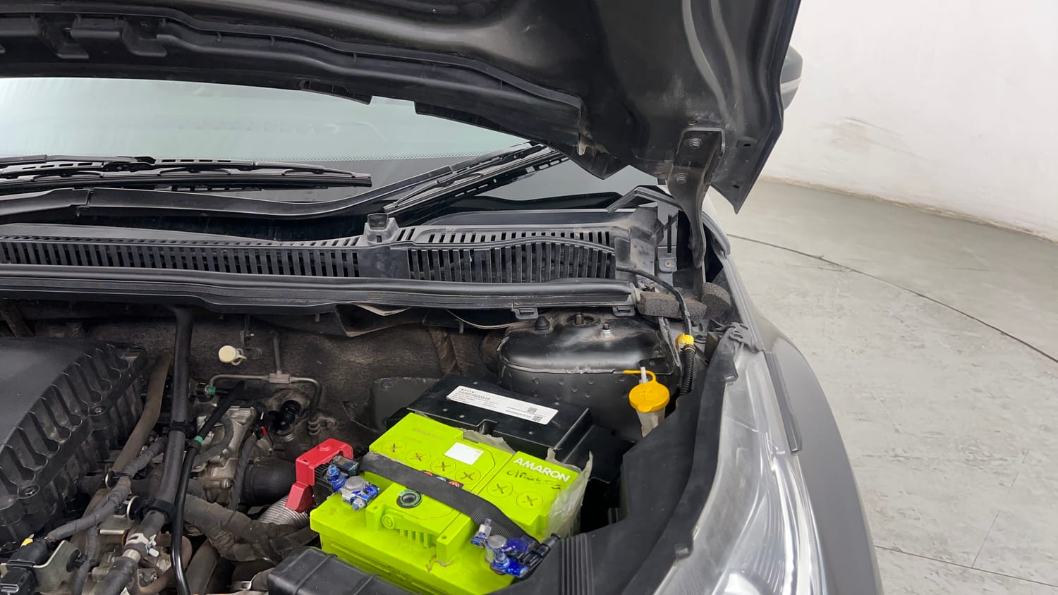 Used 2021 Tata Nexon XZA Plus (S) Petrol Automatic engine ENGINE LEFT SIDE HINGE & APRON VIEW