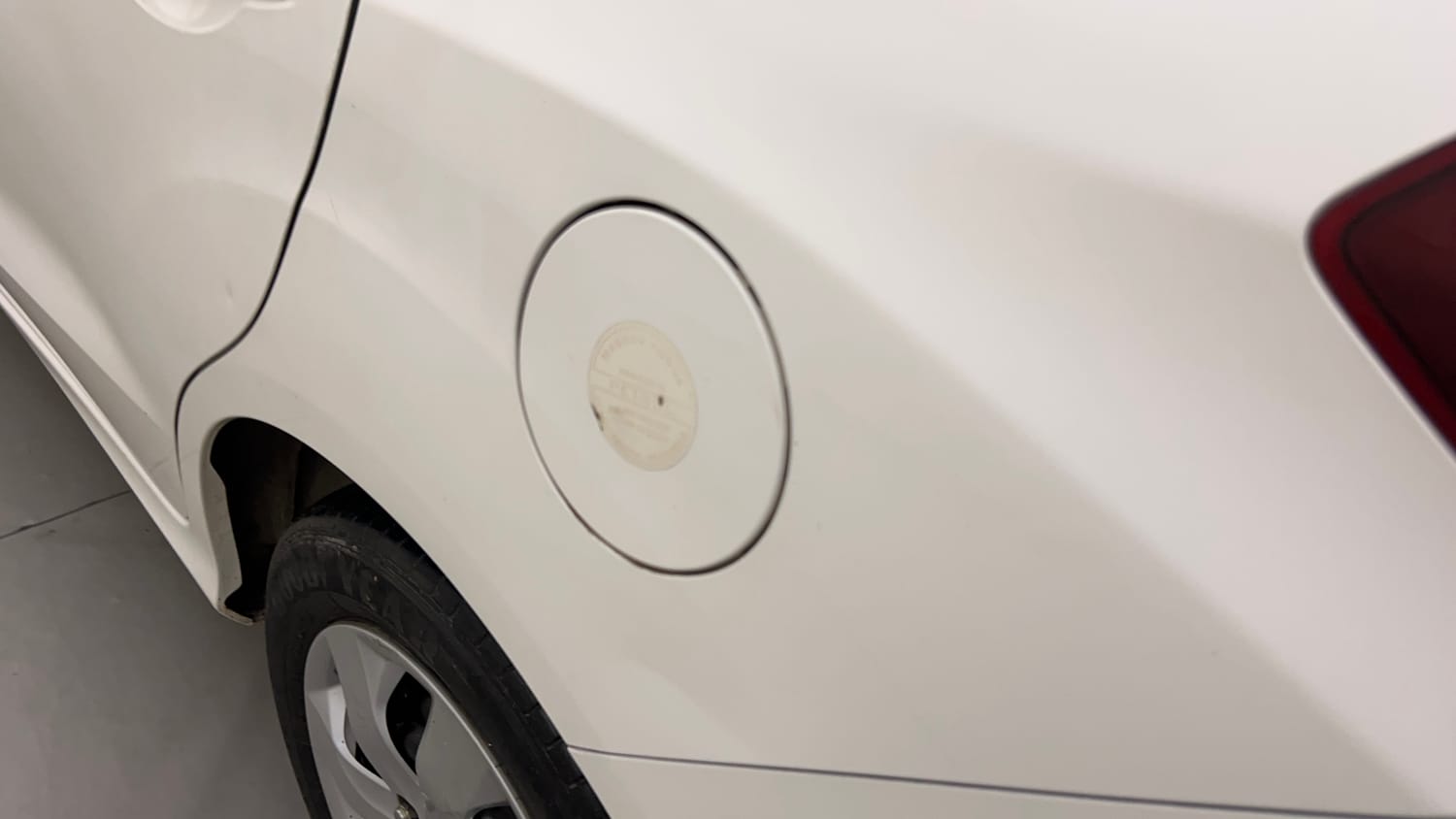 Used 2015 Honda Mobilio S Petrol Petrol Manual dents MINOR SCRATCH