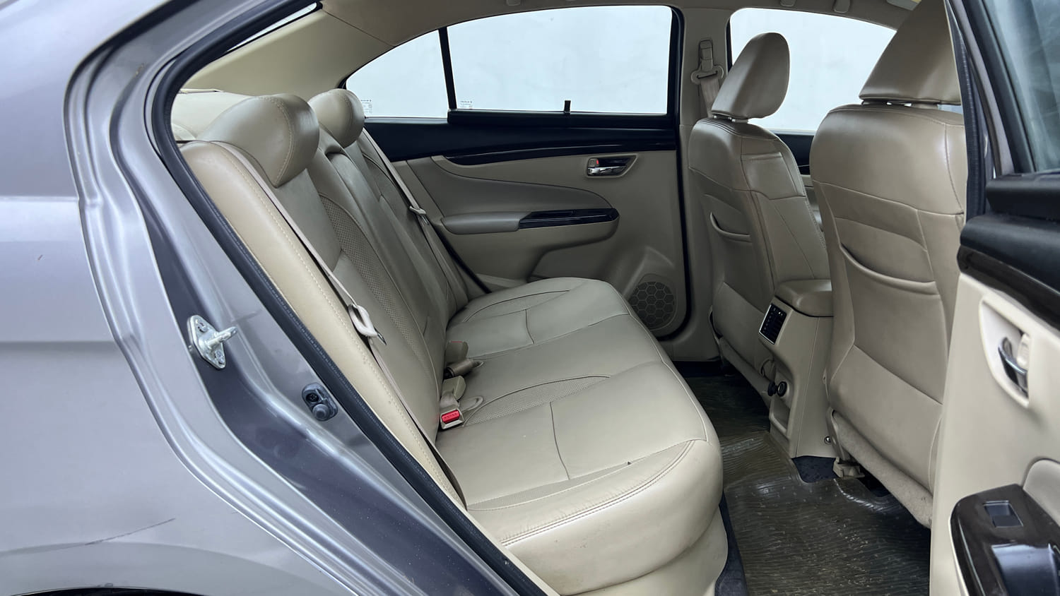 Used 2017 Maruti Suzuki Ciaz ZXI+ Petrol Manual interior RIGHT SIDE REAR DOOR CABIN VIEW