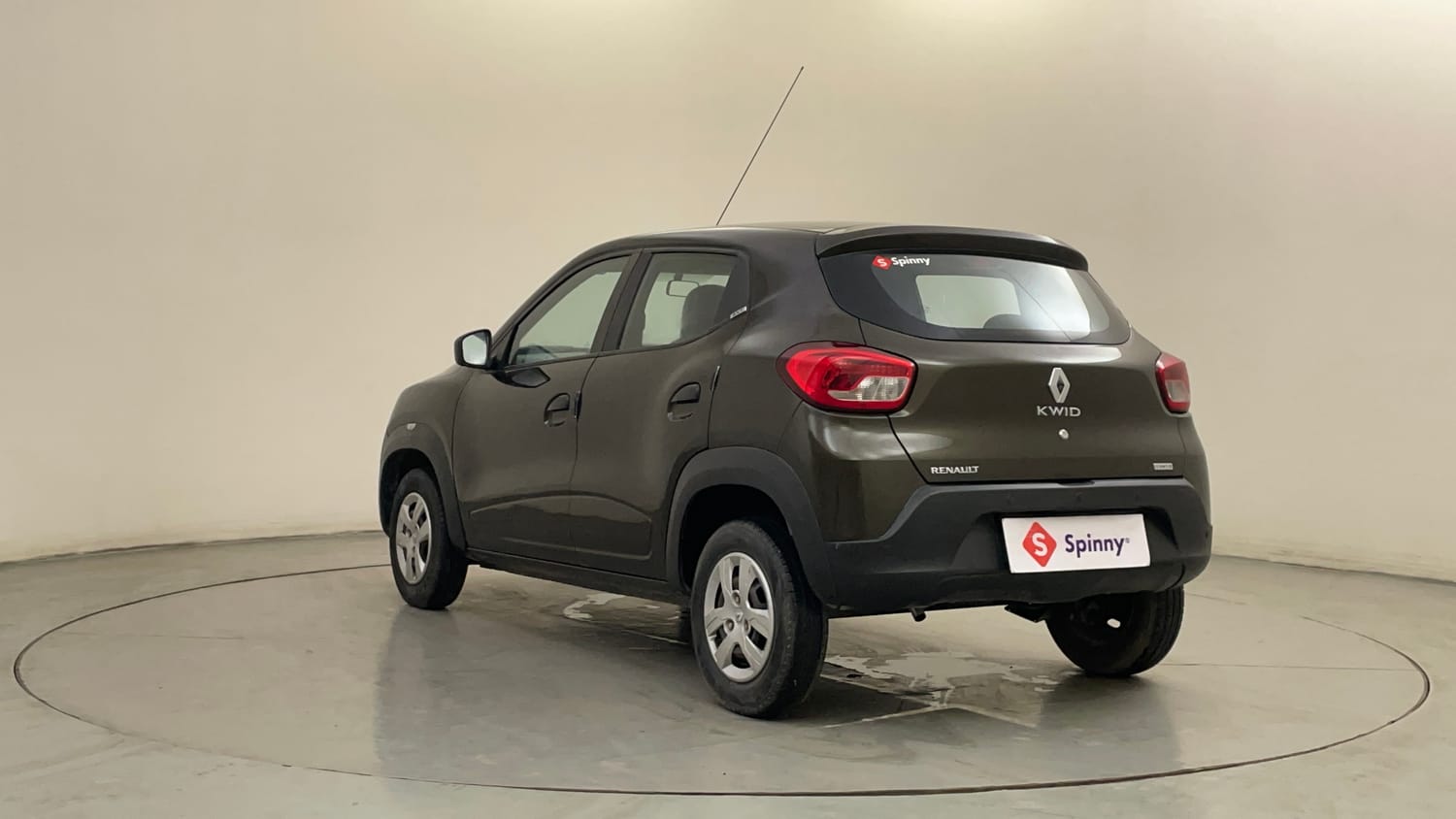 Used 2018 Renault Kwid 1.0 RXT AMT Petrol Automatic exterior LEFT REAR CORNER VIEW