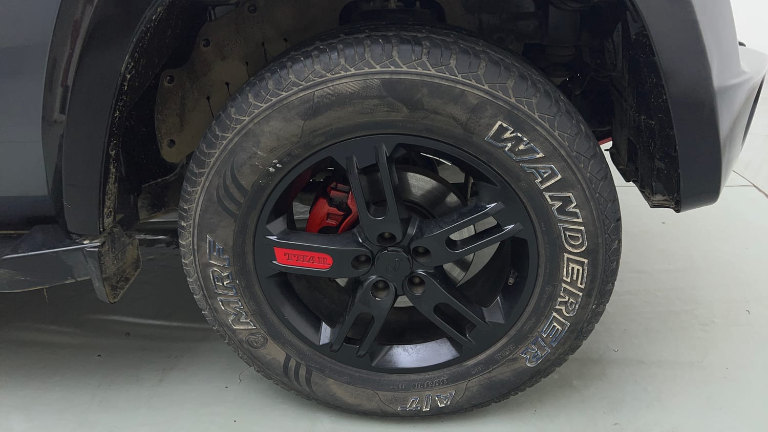 Used 2021 mahindra Thar LX Hard Top Petrol AT 4WD Petrol Automatic tyres RIGHT FRONT TYRE RIM VIEW