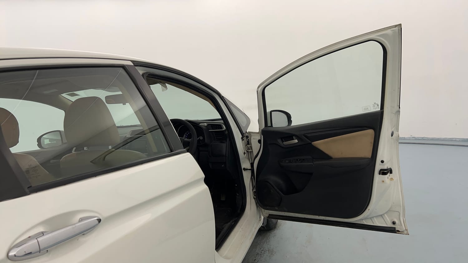 Used 2018 Honda Jazz V Petrol Petrol Manual interior RIGHT FRONT DOOR OPEN VIEW