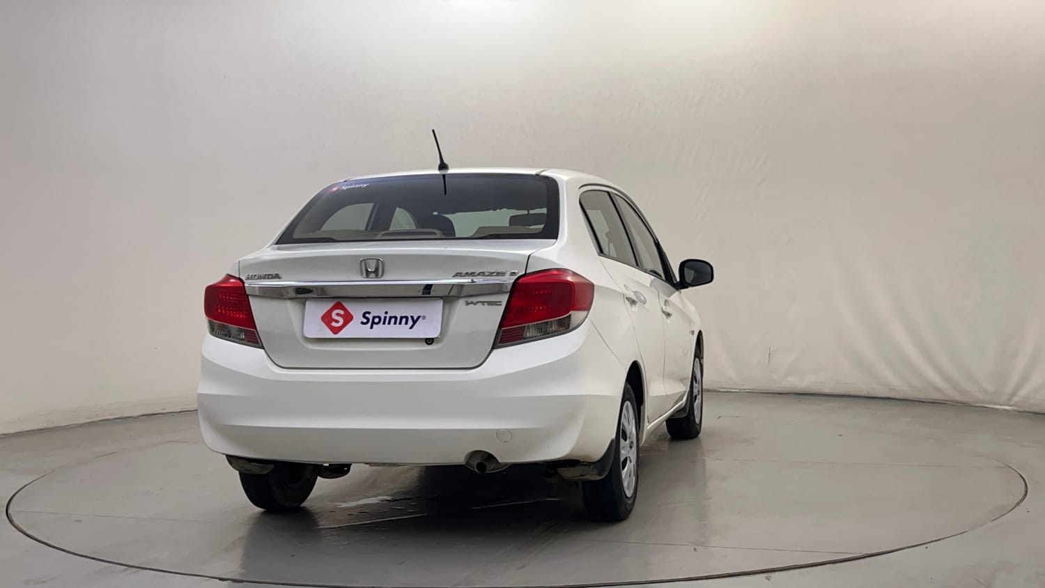 Used 2013 Honda Amaze 1.2 S AT i-VTEC Petrol Automatic exterior RIGHT REAR CORNER VIEW