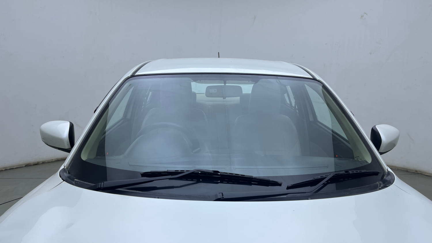 Used 2020 Maruti Suzuki Dzire VXi Petrol Manual exterior FRONT WINDSHIELD VIEW