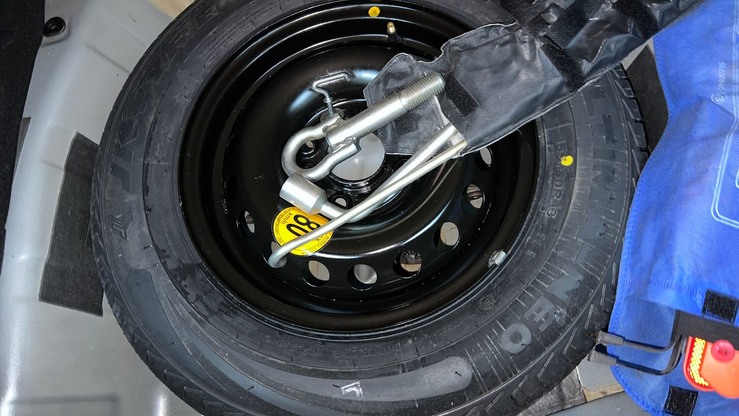 Used 2021 Tata Tiago XZ Plus Petrol Manual tyres SPARE TYRE VIEW