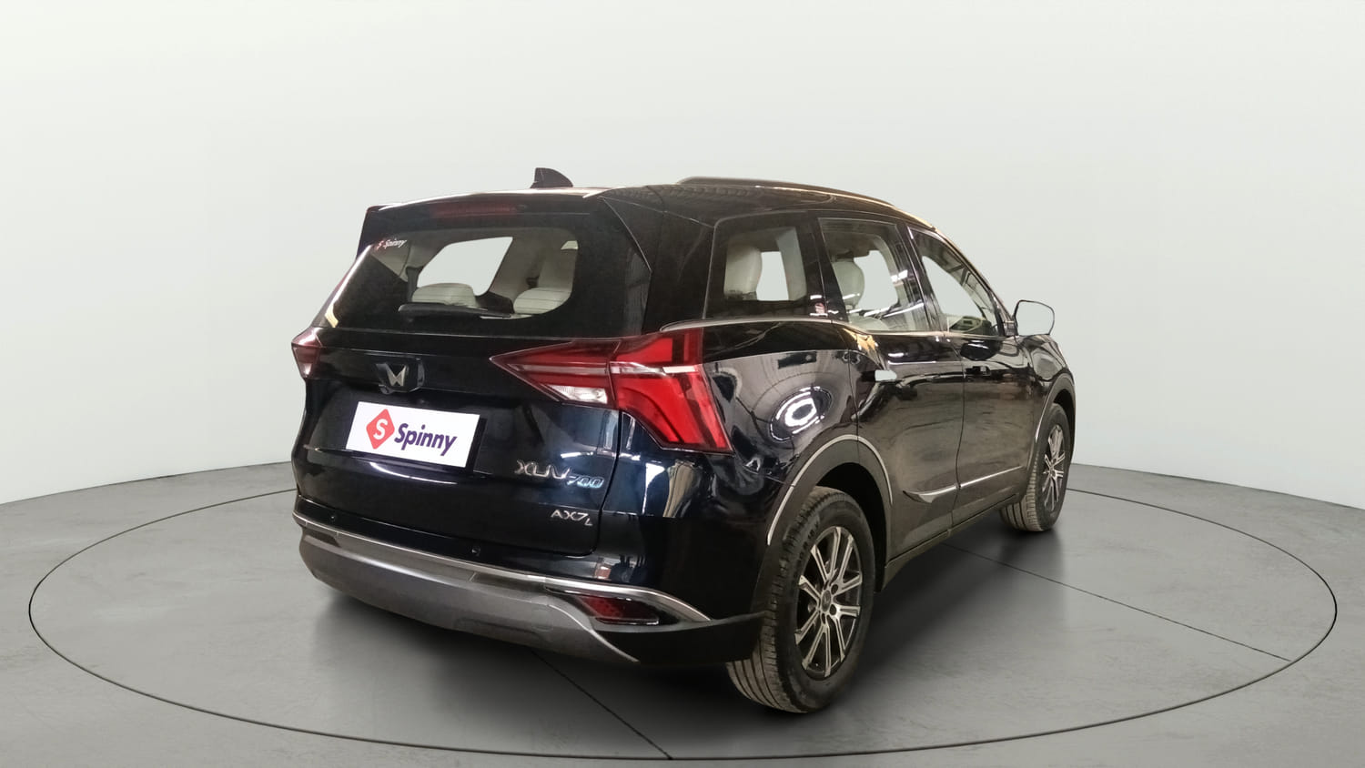 Used 2021 Mahindra XUV700 AX 7 Petrol AT Luxury Pack 7 STR Petrol Automatic exterior RIGHT REAR CORNER VIEW