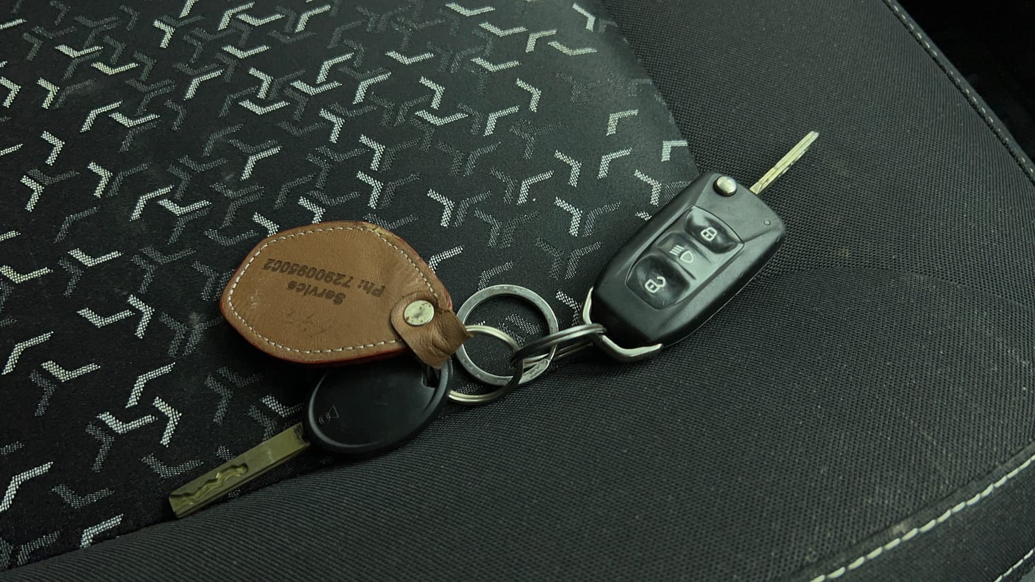 Used 2021 Tata Tiago XZ Plus Petrol Manual extra CAR KEY VIEW